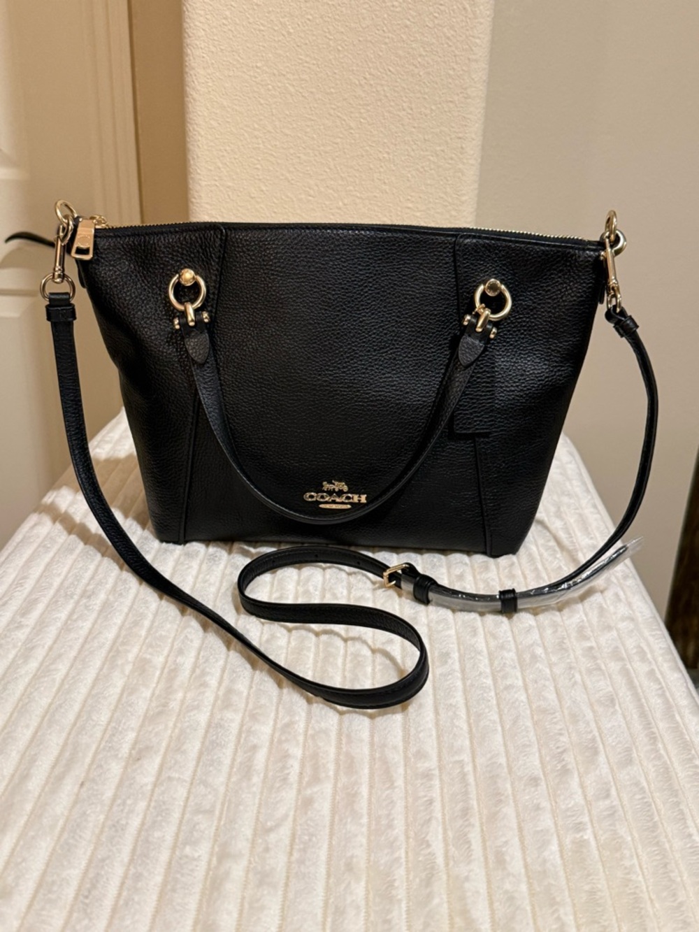Coach Black Pebbled Leather Mini Kelsey Satchel Crossbody Bag Gold Tone Zip Top - Picture 3 of 16